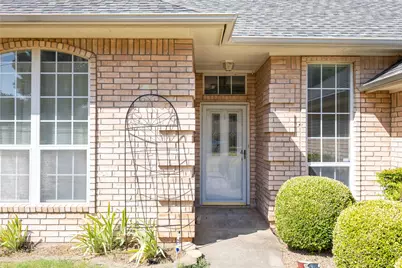 3904 Santa Cruz Street, Granbury, TX 76049 - Photo 5