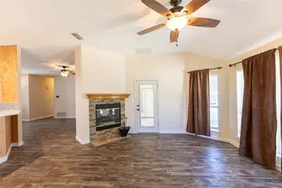 3904 Santa Cruz Street, Granbury, TX 76049 - Photo 9