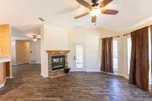 3904 Santa Cruz St, Granbury, TX 76049 - Photo 9