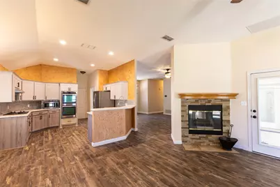3904 Santa Cruz Street, Granbury, TX 76049 - Photo 11