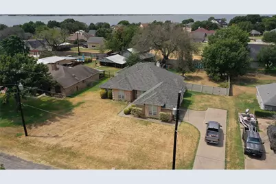 3904 Santa Cruz Street, Granbury, TX 76049 - Photo 35