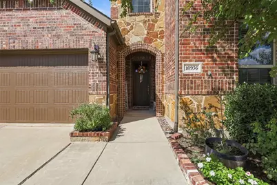 10936 Calvert Place, McKinney, TX 75071 - Photo 3