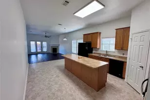 1613 Castle Creek Dr, Little Elm, TX 75068 - Photo 9