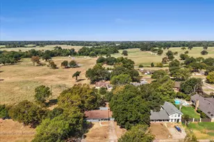 825 Southwood, Fairfield, TX 75840 - Photo 33