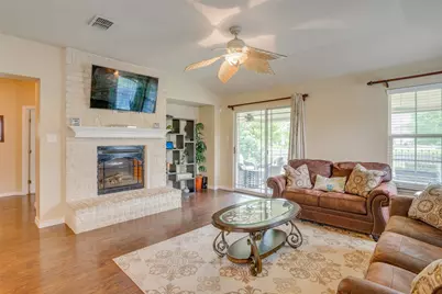 2035 Matagorda Lane, Grand Prairie, TX 75052 - Photo 9