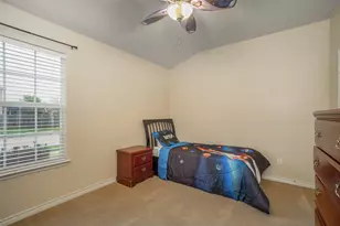 2035 Matagorda Ln, Grand Prairie, TX 75052 - Photo 13