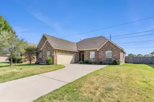 212 Goldeneye Dr, DeSoto, TX 75115 - Photo 1