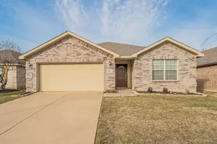10541 Rising Knoll Ln, Fort Worth, TX 76131 - Photo 3