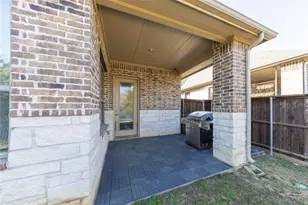 3721 Winchester, The Colony, TX 75056 - Photo 3