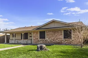 2801 Laramie St, Irving, TX 75062 - Photo 3