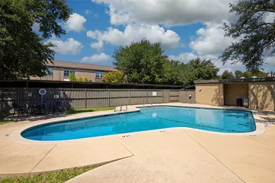 7424 W Northwest Highway #9, Dallas, TX 75225 - Photo 27