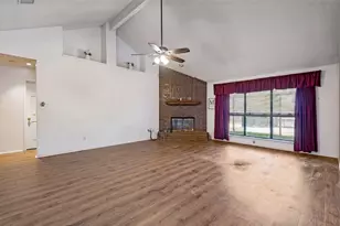821 Creek Valley Rd, Mesquite, TX 75181 - Photo 3
