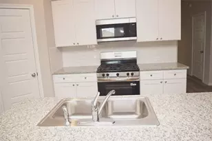 740 Rubicon Rd, Fort Worth, TX 76247 - Photo 15