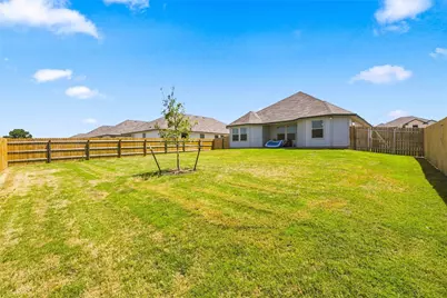 5737 Foggy Lagoon Drive, Waco, TX 76708 - Photo 23