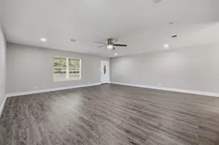 566 McCraw Ln, Denison, TX 75021 - Photo 5