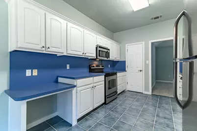 9009 Ravenswood Road, Granbury, TX 76049 - Photo 5