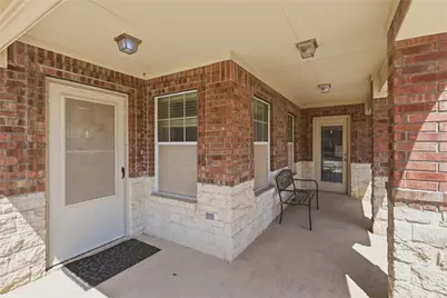 1104 Deedee Creek Drive, Euless, TX 76040 - Photo 3