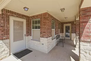 1104 Deedee Creek Dr, Euless, TX 76040 - Photo 3
