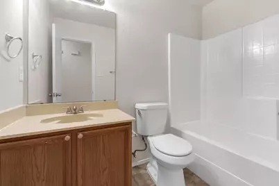 1039 Caliente Drive, Grand Prairie, TX 75051 - Photo 17