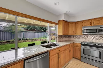 15735 Covewood Circle, Dallas, TX 75248 - Photo 9