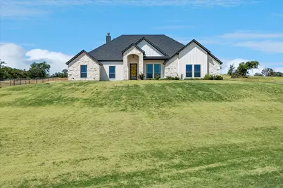 10020 Valley Oak Court, Springtown, TX 76082 - Photo 1