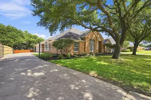 711 Coal Creek Dr, Mansfield, TX 76063 - Photo 3