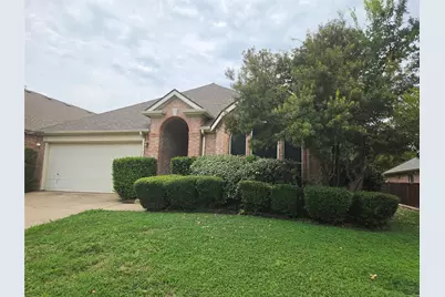 211 Crepe Myrtle Drive, Euless, TX 76039 - Photo 3