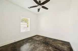 722 E Woodard St, Denison, TX 75021 - Photo 9