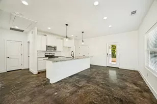 722 E Woodard St, Denison, TX 75021 - Photo 5