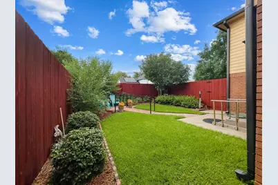 2116 Cannes Drive, Carrollton, TX 75006 - Photo 5