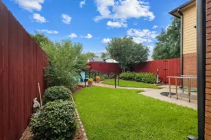 2116 Cannes Dr, Carrollton, TX 75006 - Photo 5