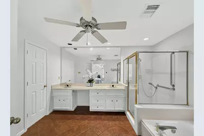 2116 Cannes Drive, Carrollton, TX 75006 - Photo 13
