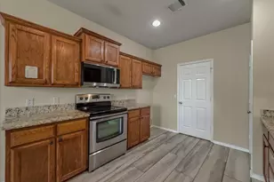 5701 Parkview Hills Ln, Fort Worth, TX 76179 - Photo 7