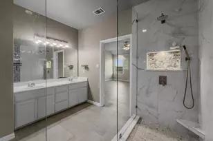 5701 Parkview Hills Ln, Fort Worth, TX 76179 - Photo 13