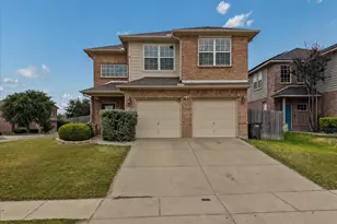 5701 Parkview Hills Ln, Fort Worth, TX 76179 - Photo 1
