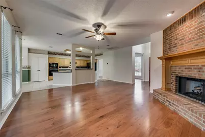 913 Wisperwood Drive, Rockwall, TX 75087 - Photo 13