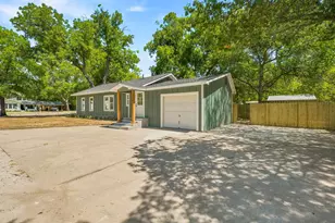 910 3rd St, Graham, TX 76450 - Photo 21