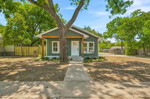 910 3rd St, Graham, TX 76450 - Photo 19
