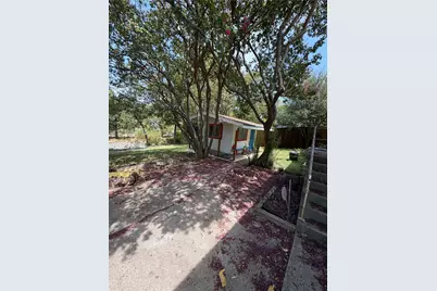 2579 Springvale Drive, Farmers Branch, TX 75234 - Photo 9