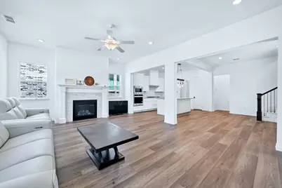 836 Utica Drive, McKinney, TX 75069 - Photo 5