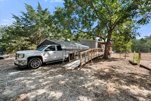 605 S E County Rd 3124C, Corsicana, TX 75109 - Photo 19