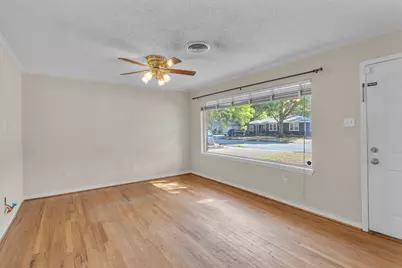 1232 Valley Vista Drive, Grapevine, TX 76051 - Photo 3