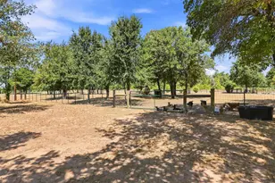 1000 Middleton Rd, Weatherford, TX 76088 - Photo 23