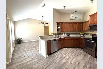 1621 Winter Park Lane, Lewisville, TX 75077 - Photo 7