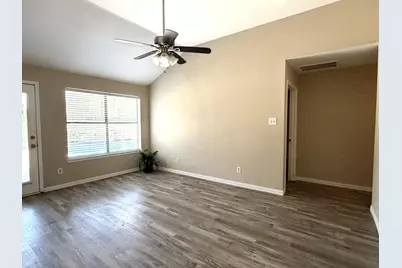 1621 Winter Park Lane, Lewisville, TX 75077 - Photo 9