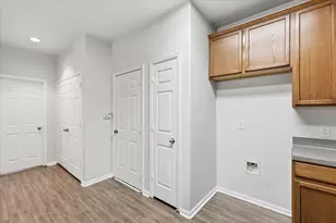 424 Legends Dr, Lewisville, TX 75057 - Photo 13