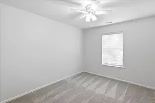 424 Legends Dr, Lewisville, TX 75057 - Photo 17