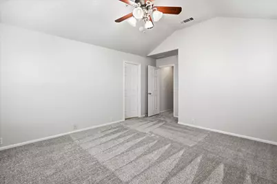 424 Legends Drive, Lewisville, TX 75057 - Photo 9