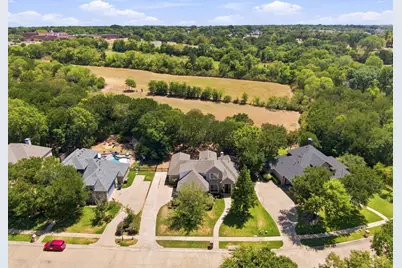 1207 Oak Creek Drive, Ennis, TX 75119 - Photo 9