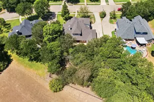 1207 Oak Crk Dr, Ennis, TX 75119 - Photo 11